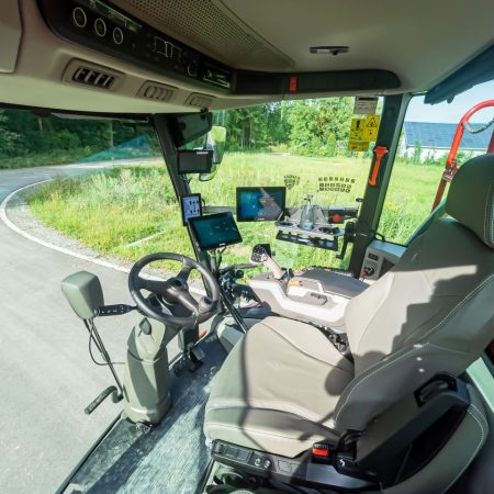 2 Eio-News-Horsch Leeb Cab